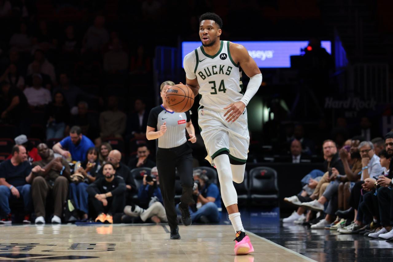 开云app-里程碑！160次30+10+5！字母哥超“大O”独占历史第一 统治力拉满